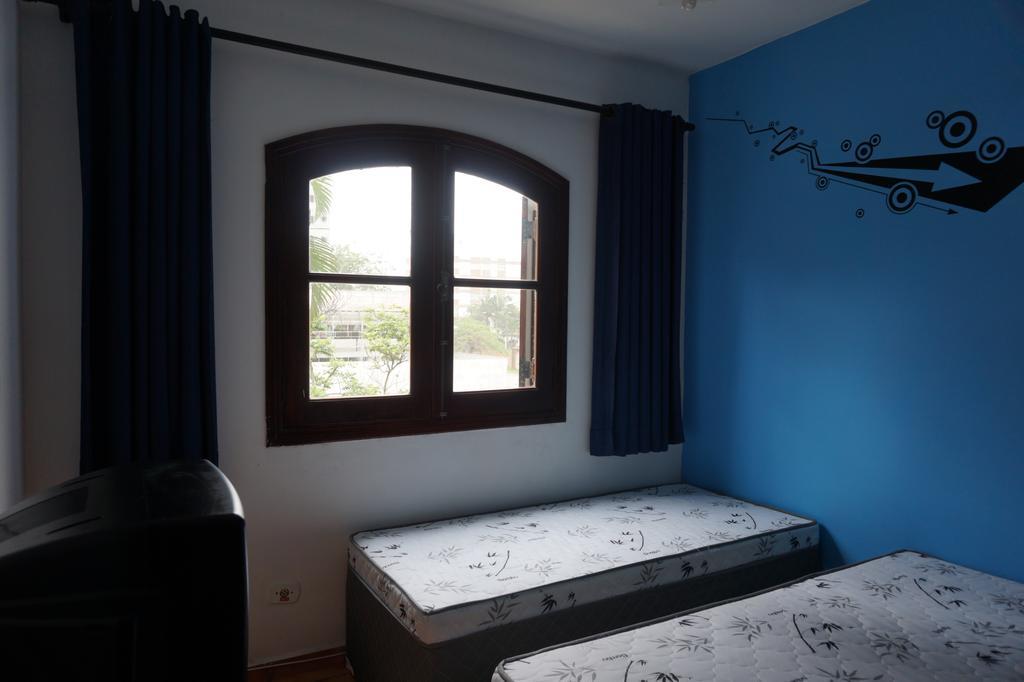 Aureo Guenaga Apartamento *